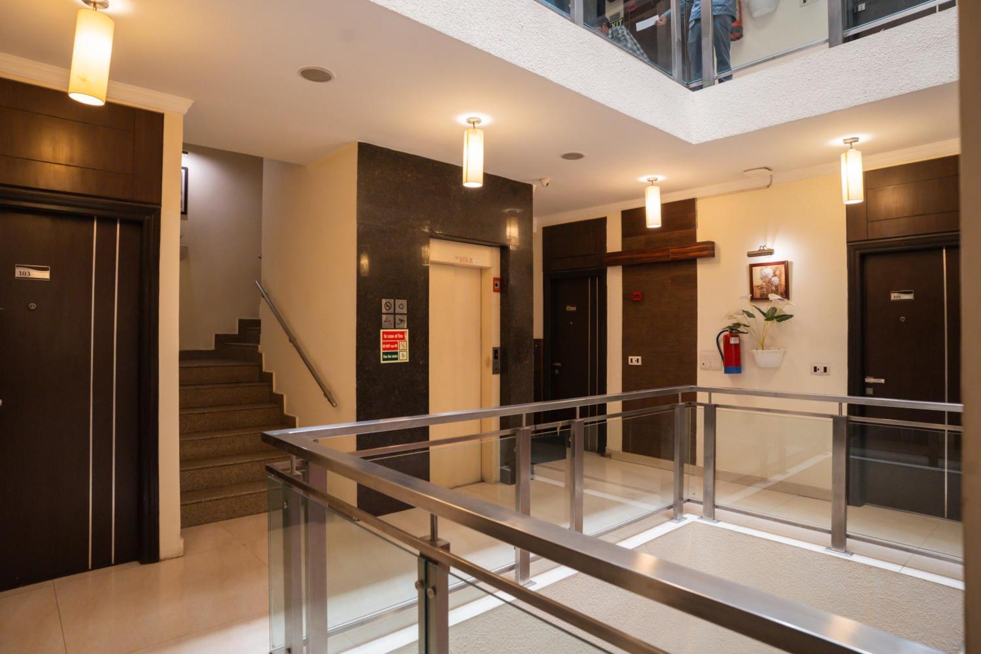 Ahuja Residency Cyber City II Gurgaon Dış mekan fotoğraf