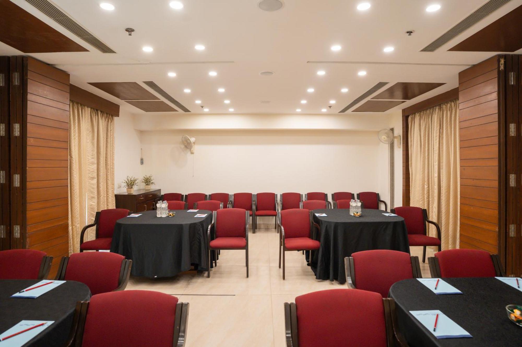 Ahuja Residency Cyber City II Gurgaon Dış mekan fotoğraf